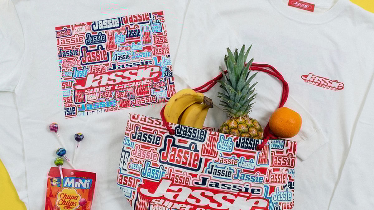ギャル系ブランド「Jassie」が復活、ショッパーバッグとロンTを展開