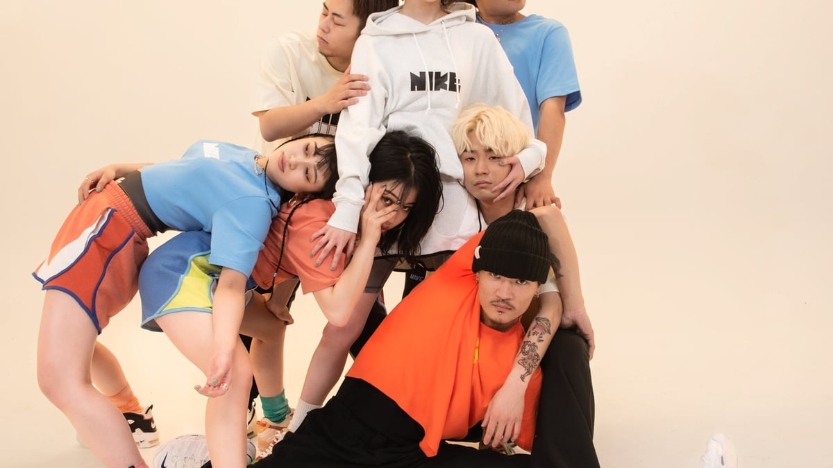 NIKE パーカー　ロゴプリント　Mサイズ　平手友梨奈着用モデル nike-atmos-pink-20220426-1.jpg