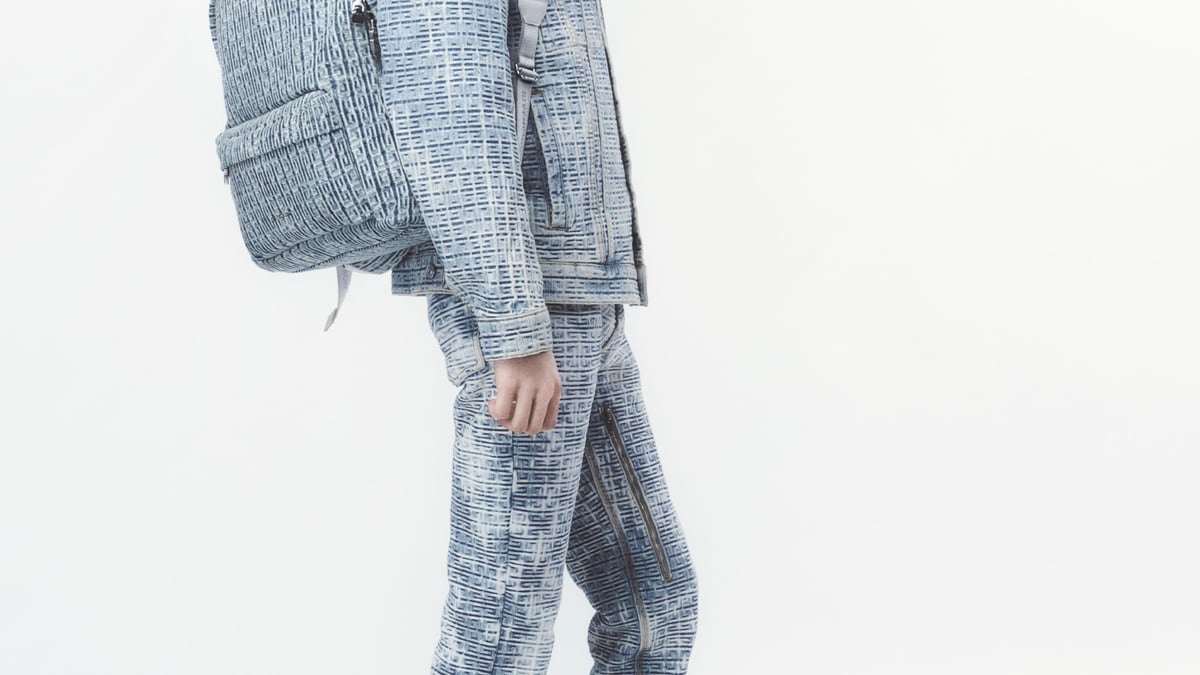 ジバンシィ、ニット素材だけで仕上げたスニーカー「TK-360」を発売