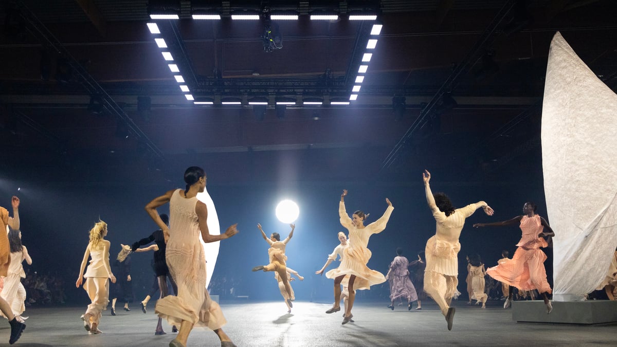 isseymiyake_20220931_2-