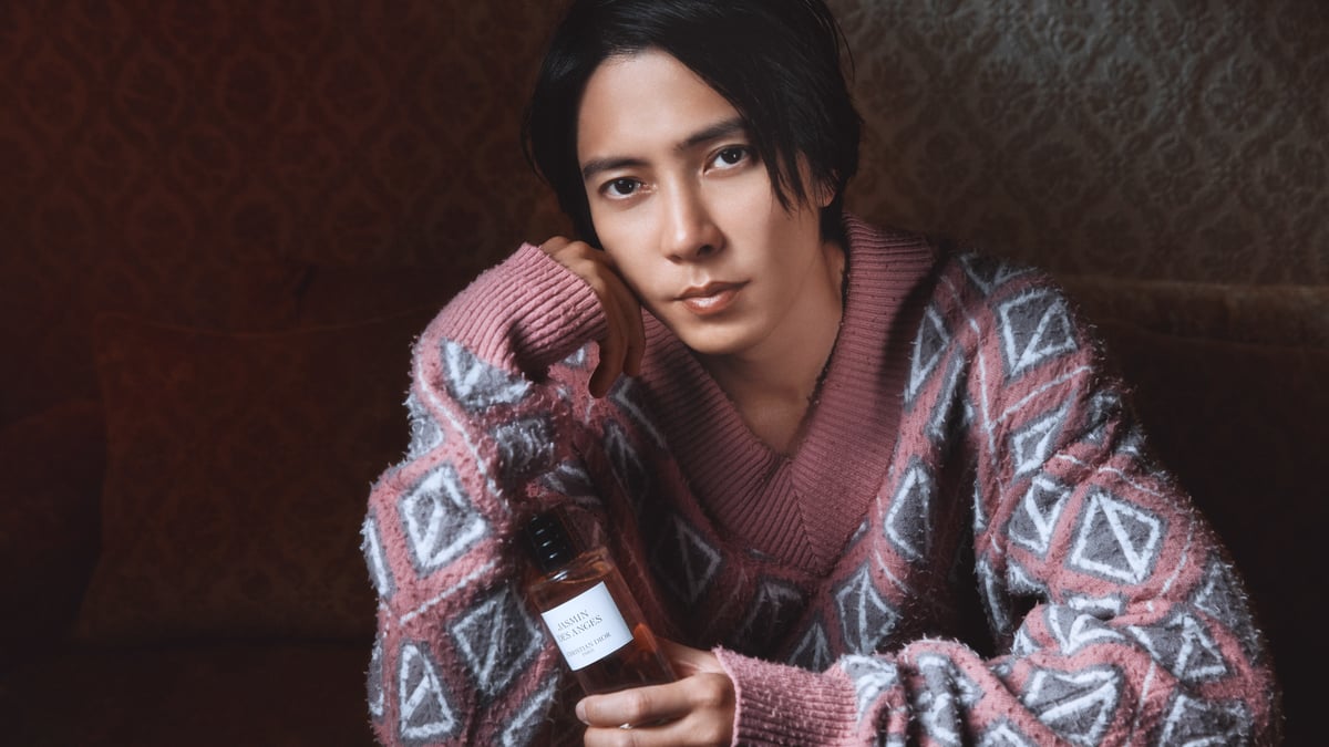 山下智久が描き出す、ミッドナイトブルーの星空で彩られた「メゾン