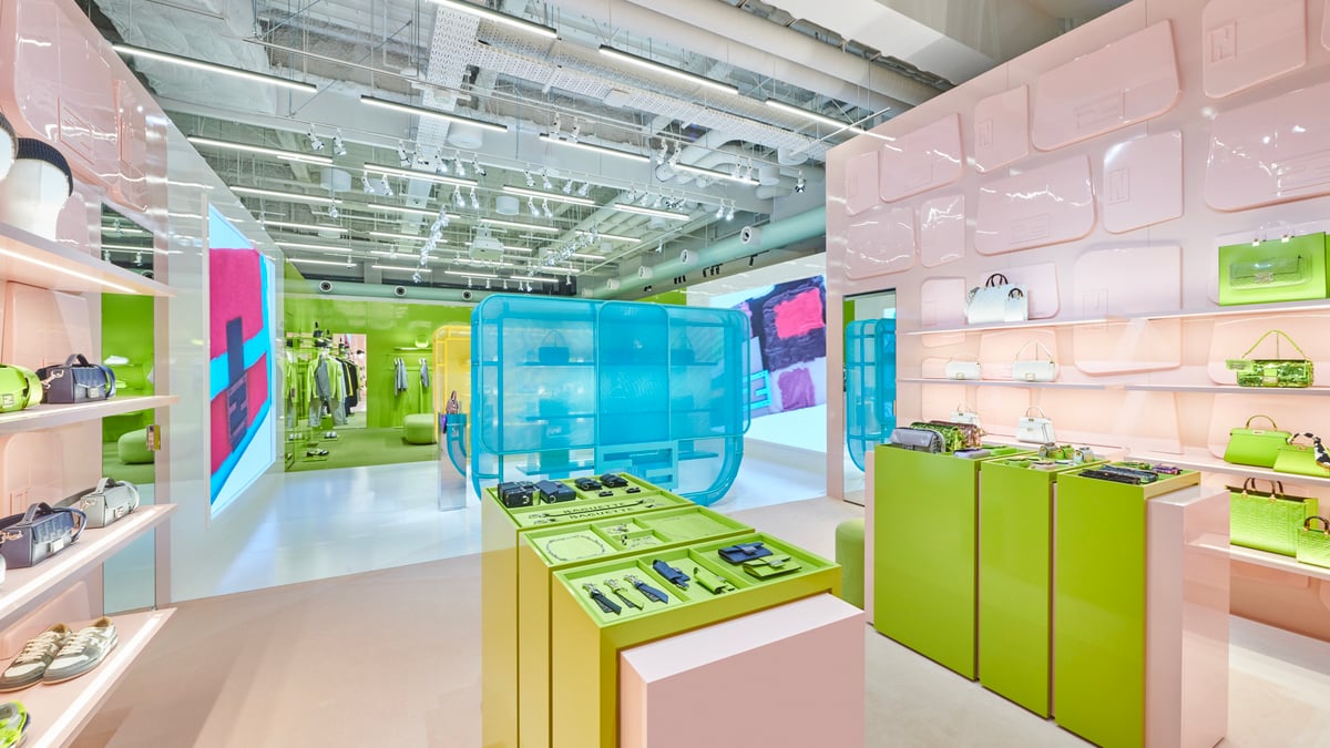 fendi_baguette_25th_shop_003.jpg