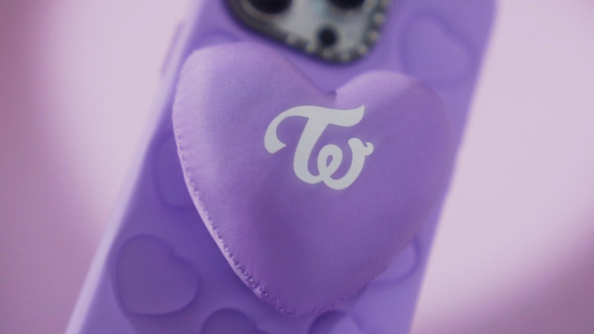 TIGHTBOOTH × CASETiFY コラボが3/31 発売 (タイトブース ケース