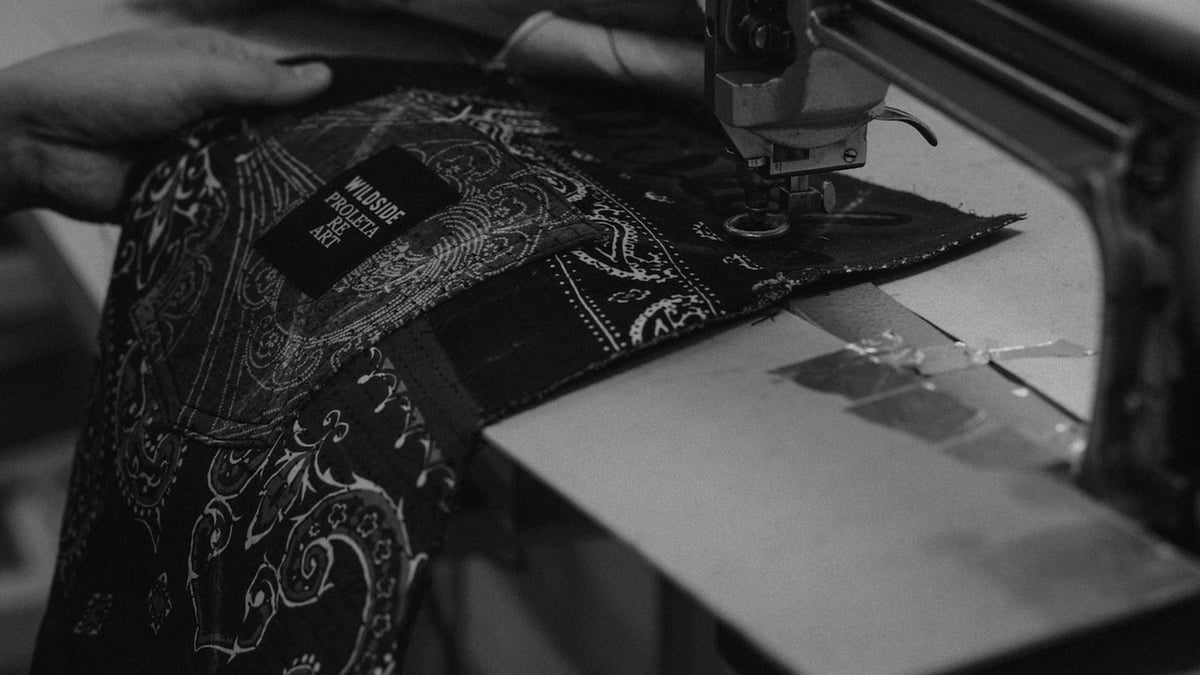 ワイルドサイド ヨウジヤマモト×プロレタ リ アート、古着デニムを再構築