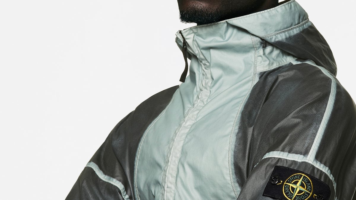stoneisland-handsprayed-
