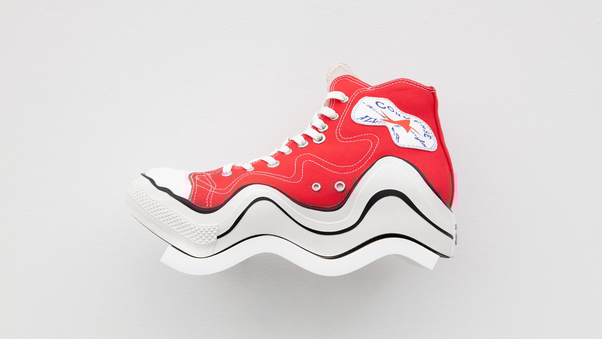 ブルックリンのアート集団「MSCHF」が日本初の個展を開催、iPhoneや