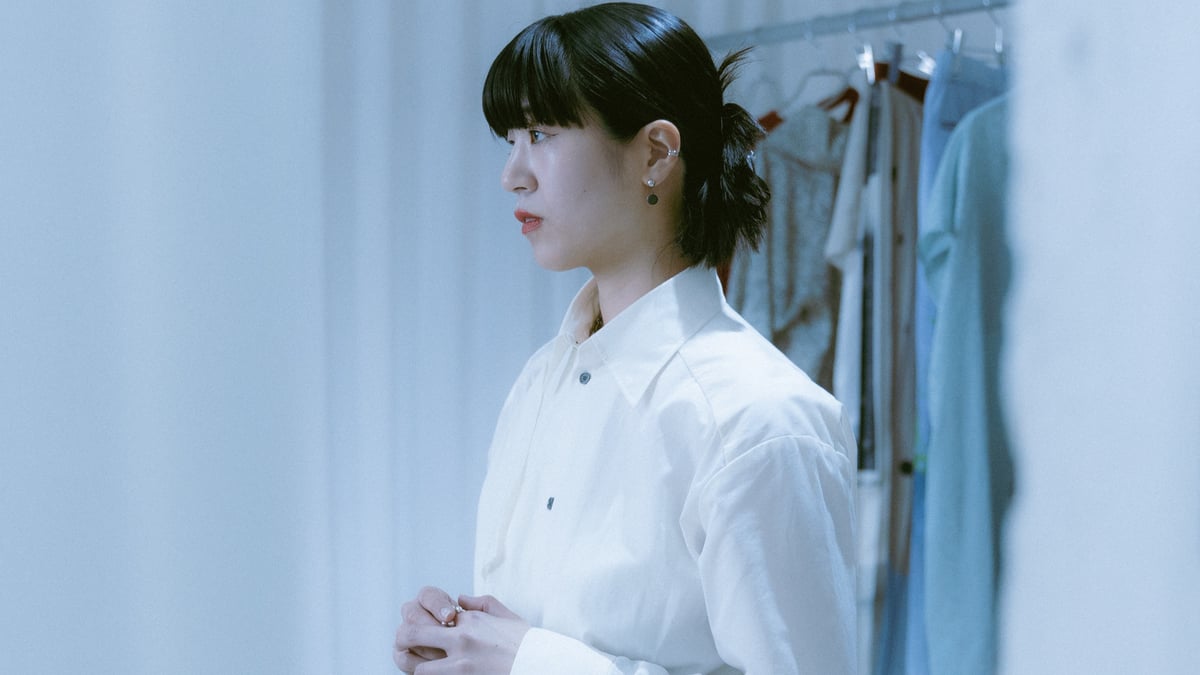 美品✨ritsuko karita 22AW ブラウス　ネイビー系　サイズ2 美品✨ritsuko karita 22AW ブラウス ネイビー系 サイズ2