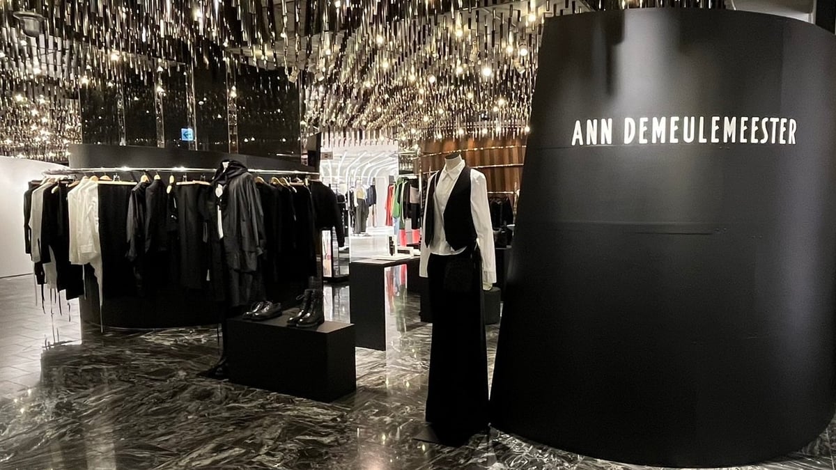 ann-demeulemeester-popup-