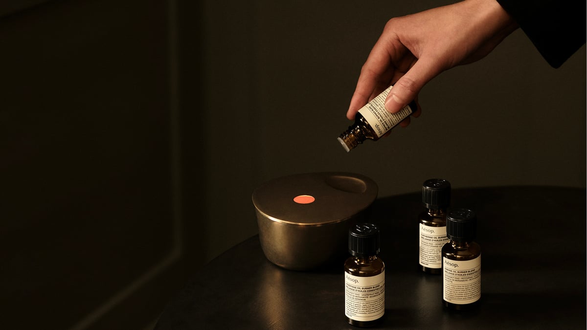 Aesop(イソップ) / シモーヌ オイルバーナーブレンド 25mlの公式