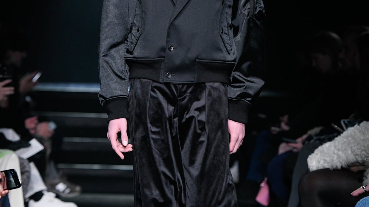 希少 TAAKK 24aw ナイロンジャケット メンズ テック モード 3 黒 ターク」24AWコレクションにフォーカス、F/STOREで購入できる