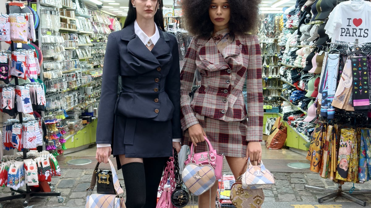 ヴィヴィアン・ウエストウッド、SSENSE限定のカプセルコレクションを発売