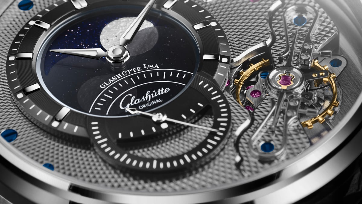 グラスヒュッテ・オリジナルが新作ウォッチ「パノルナ・インバース」を