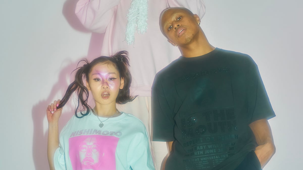 スニダンが「ニシモト イズ ザ マウス」別注Tシャツを発売、デザイナー 