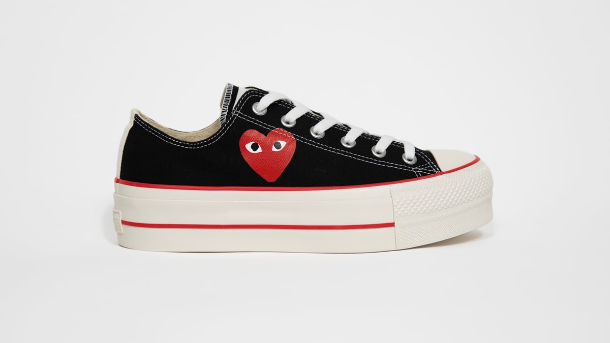 コンバース×コムデギャルソン　スニーカー PLAY COMME des GARCONS プレイ コム デ ギャルソン×コンバース