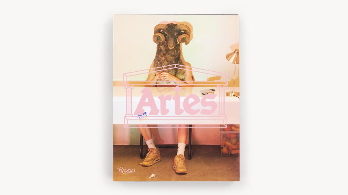 ロンドン発「アリーズ」が初のアーカイヴブックを発売 リッゾーリ社