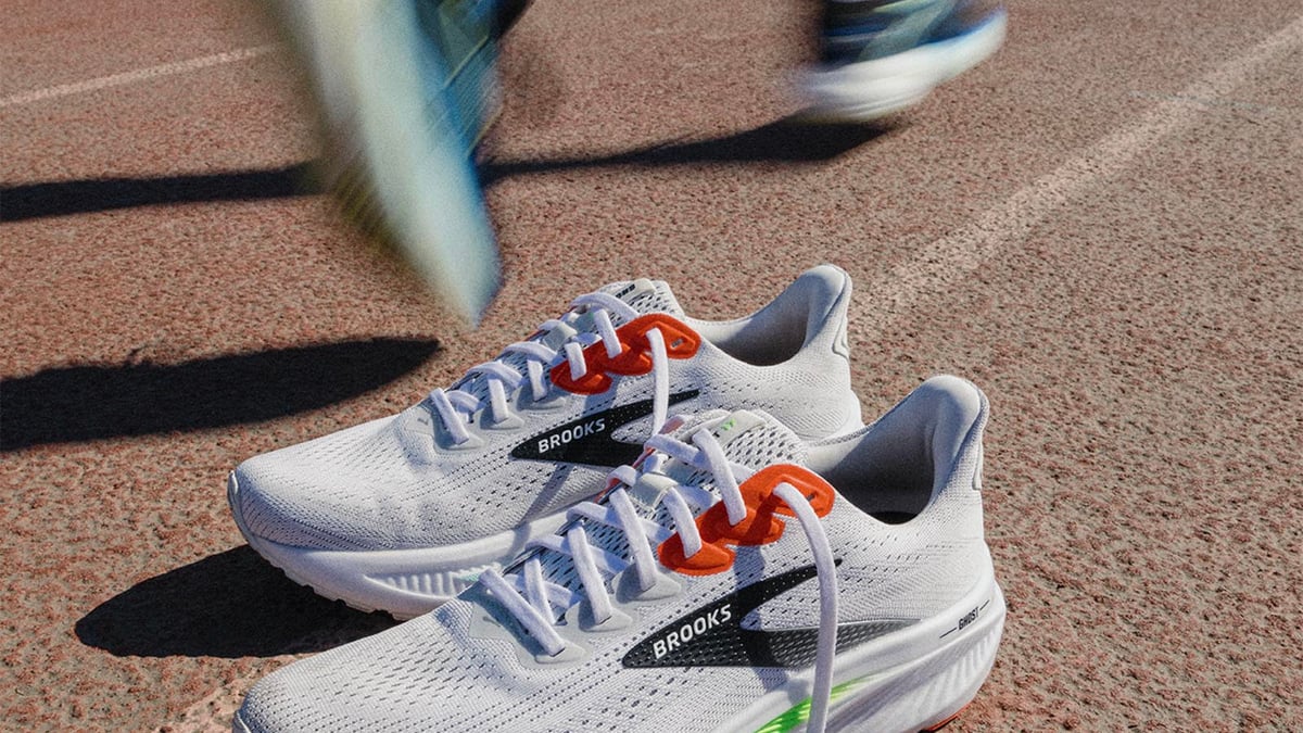 ブルックスの定番「ゴースト」シリーズから新作、デザイン面を刷新