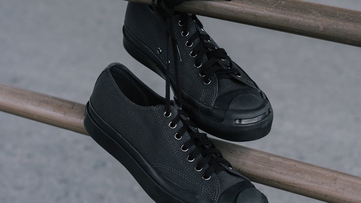新品！　MHL × CONVERSE コラボスニーカー コンバース×MHL.「オールスター アール」ローカットスニーカーを