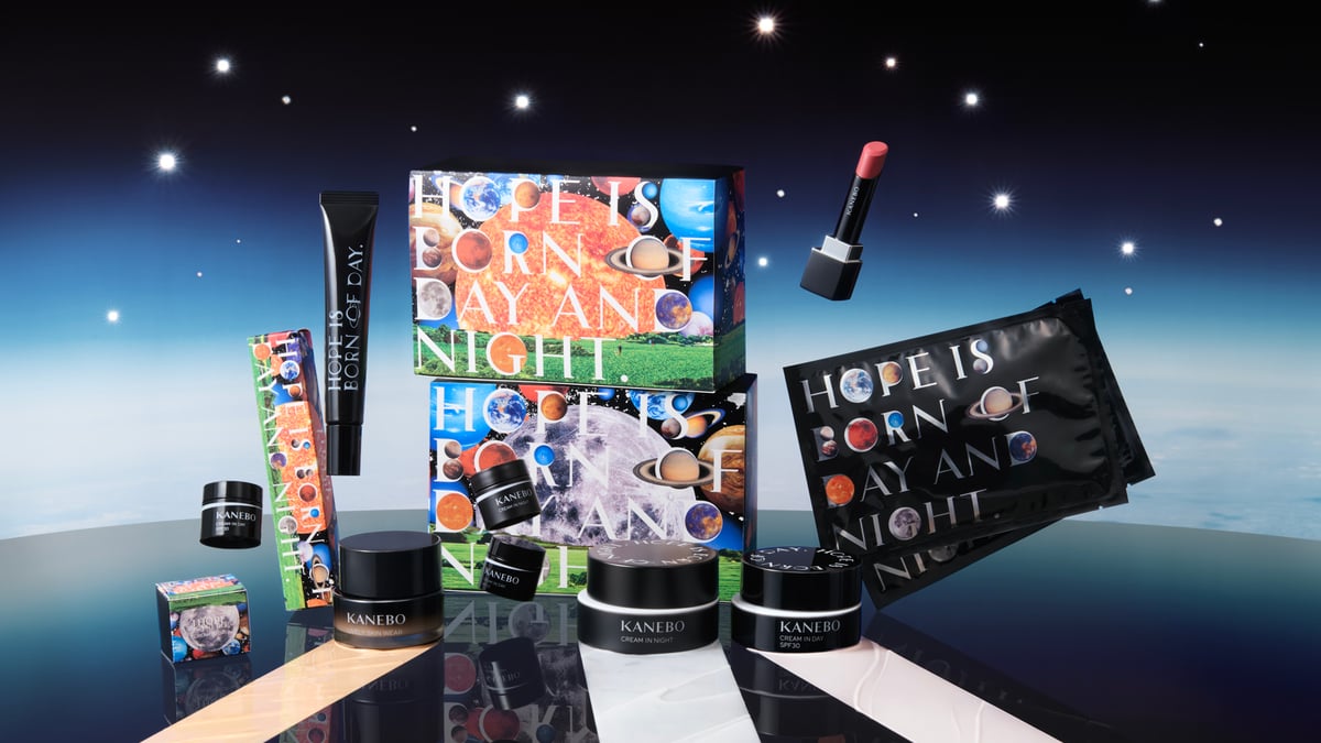 2025年クリスマスコフレ】カネボウ：無限の宇宙に希望を重ねた壮大な