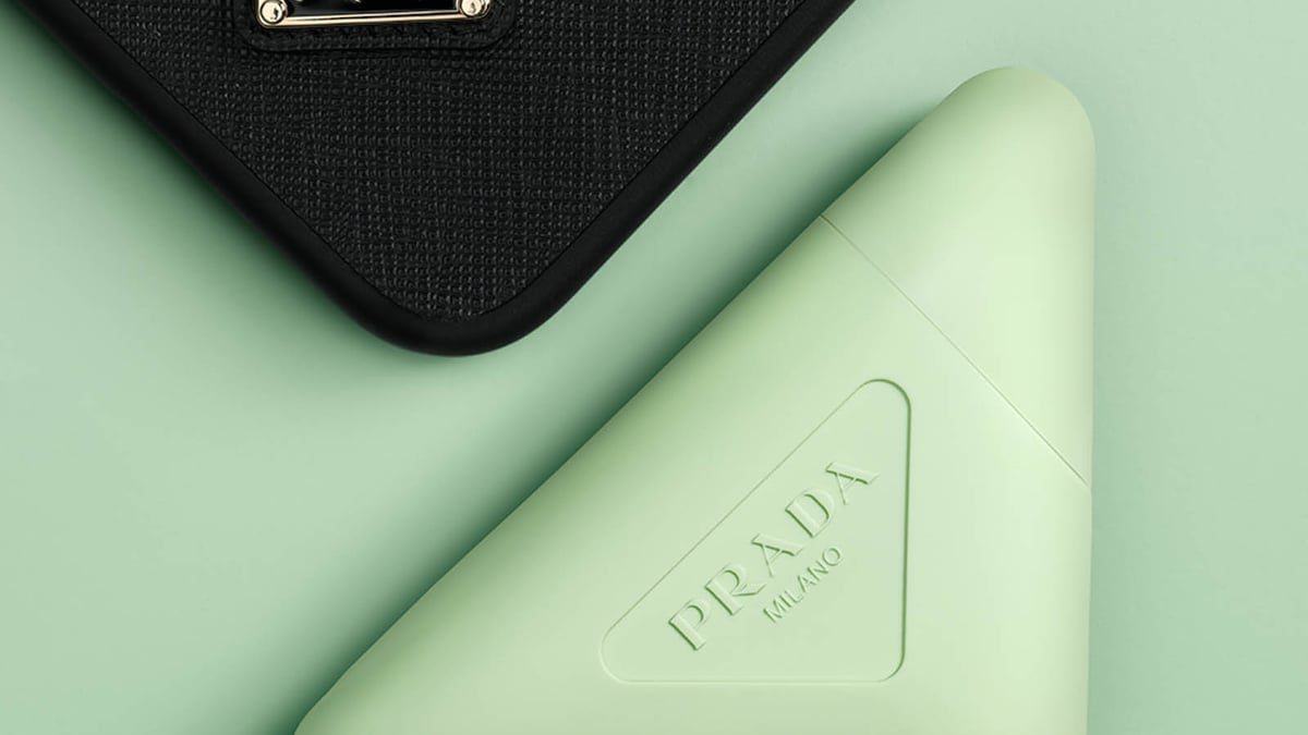 prada-3-2d818624-76c1-4e37-