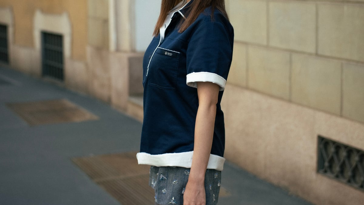 【入手困難】【激レア】有村架純がドラマで着てた服 あざとい服だけど…」有村架純〝激レア〟腹チラ、ミニスカコーデに