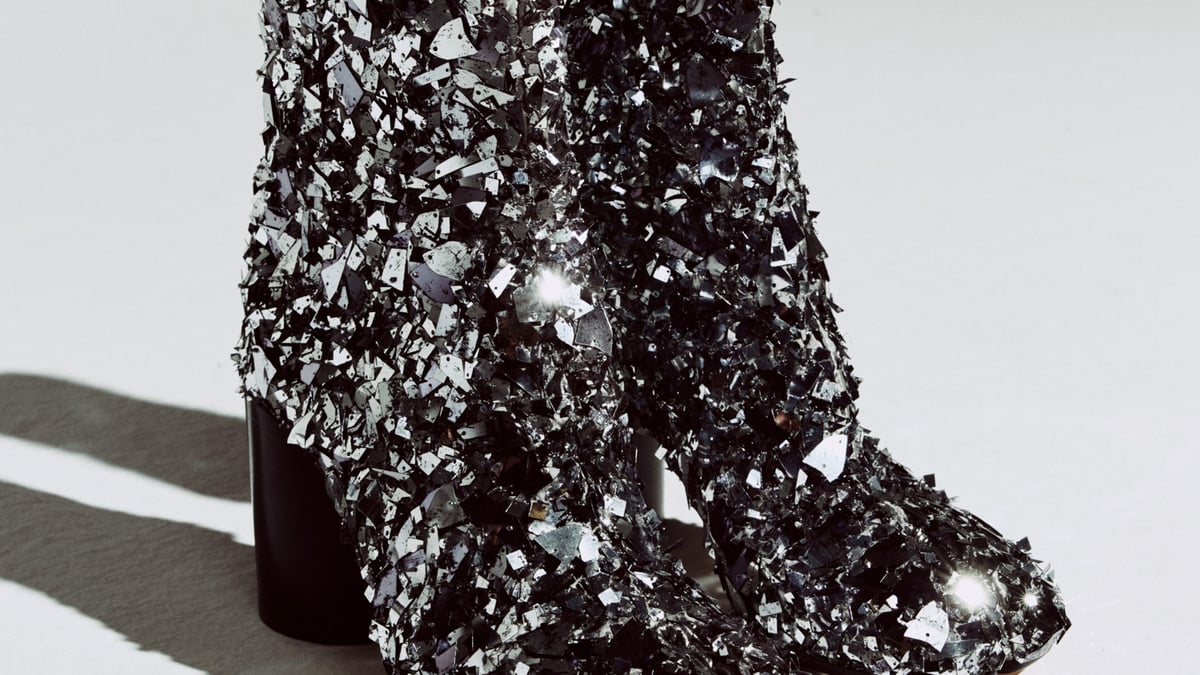 maison-margiela-broken-mirror-