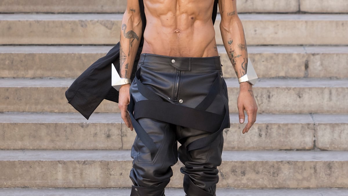 RickOwens_S26_001-ef36e1ca-