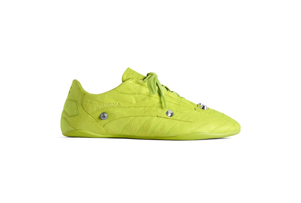 バレンシアガが新作シューズ「City Sneaker」を発売