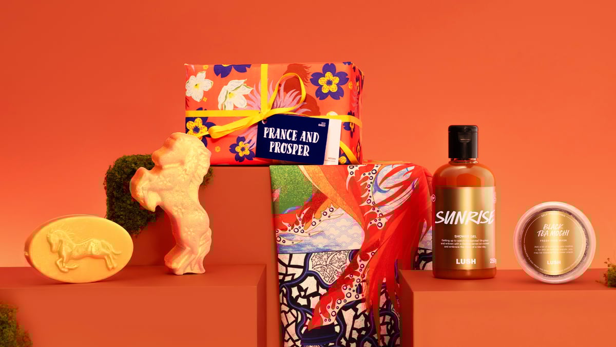 ラッシュ」から2026年の干支「午」をモチーフにしたコレクション登場