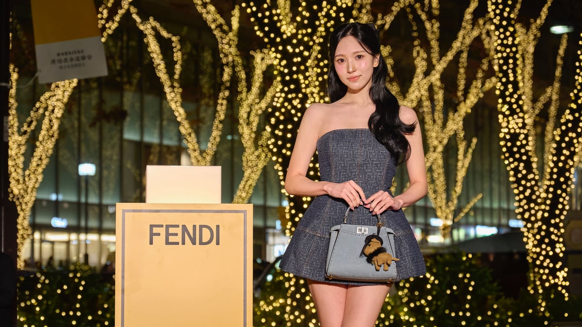 ⭐️⭐️❤️【美品】ＦＥＮＤI フェンディ　ノースリーブ❤️⭐️⭐️ フェンディ」による表参道イルミネーションがスタート TWICE MINAが