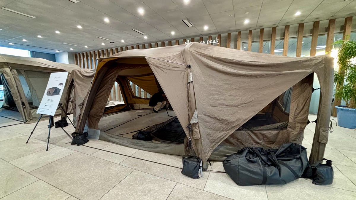 スノーピークが初のエアフレームテントを26年に発売 設営の手間を軽減