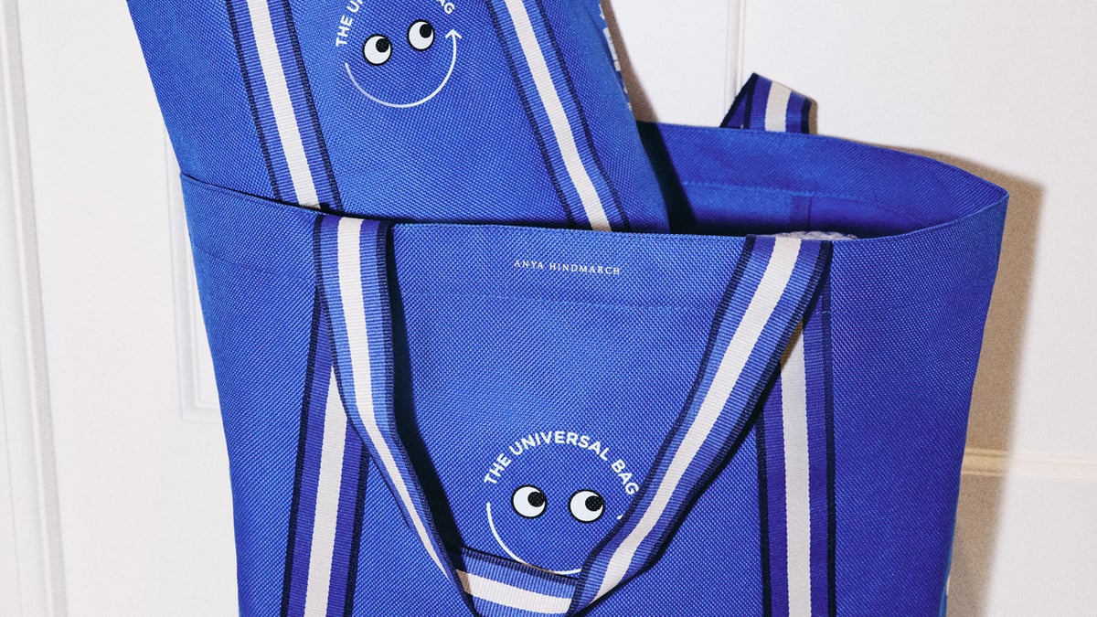 アニヤ ハインドマーチが新作「The Universal Bag」を発売 英国の