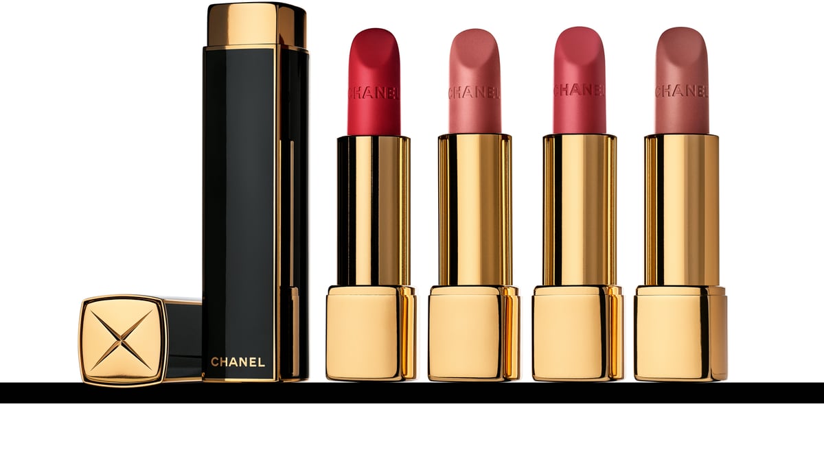 シャネル」アイコンリップから限定アイテム リップライナーとのライン