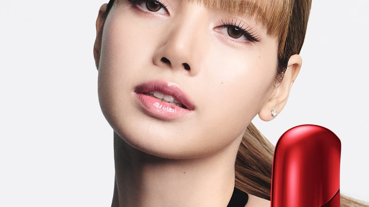 BLACKPINKのLISAがSHISEIDO「アルティミューン」の顔に 内側から輝く肌