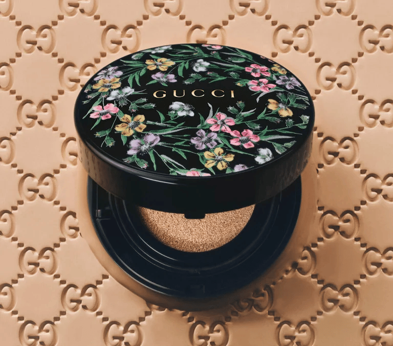 グッチ ビューティ」からクッションファンデ カバー力とロングラ