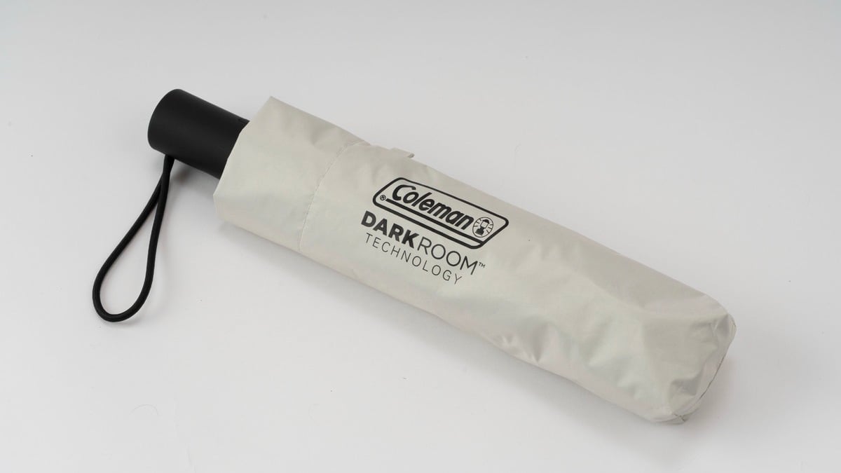 ローソンで販売「コールマン」の自動開閉機能付き晴雨兼用折り畳み傘が