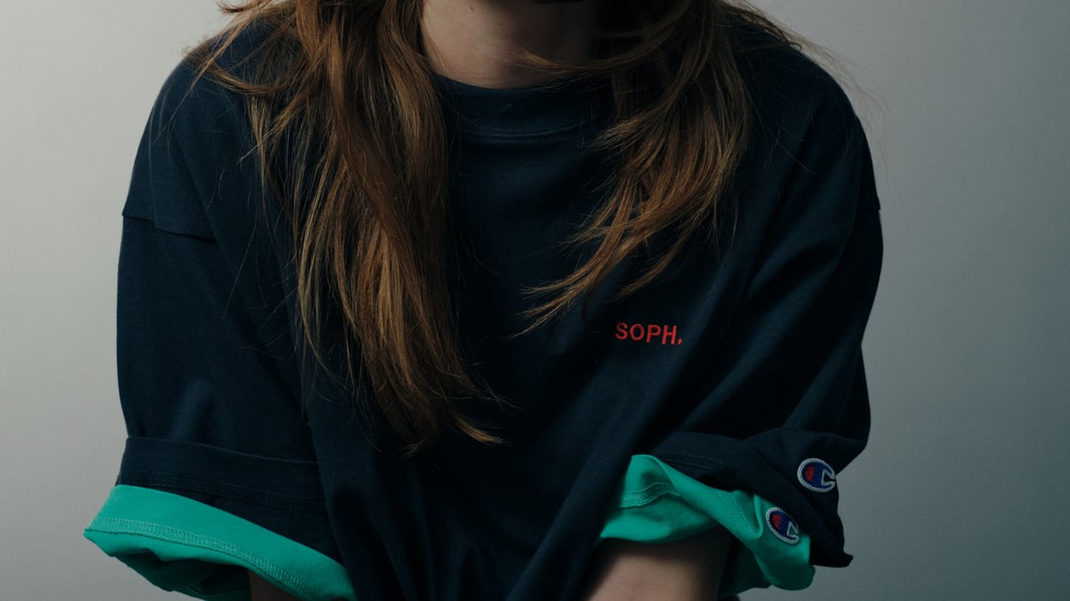 ソフが「チャンピオン」に別注、半袖スウェットとTシャツ発売 ソフの