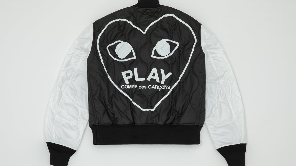 COMME des GARÇONS キルティングジャケット　CDG プレイ コム デ ギャルソン新作、アウターが登場 キルティング