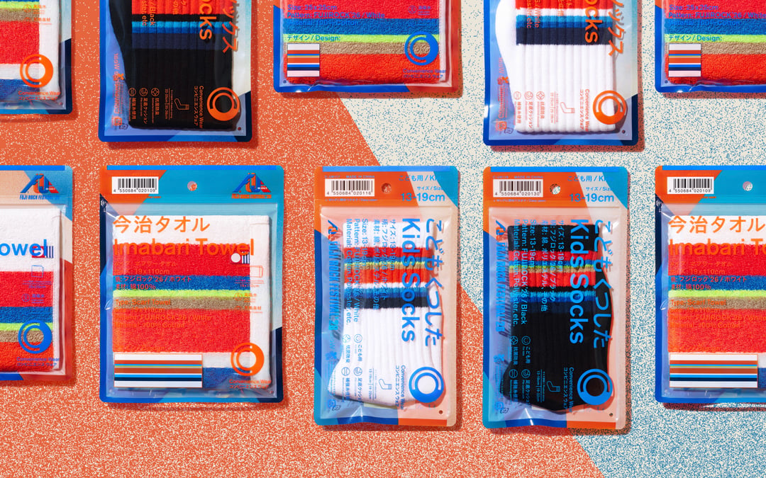 コンビニエンス ウェアとフジロックが再びコラボ 今年はサコッシュ登場