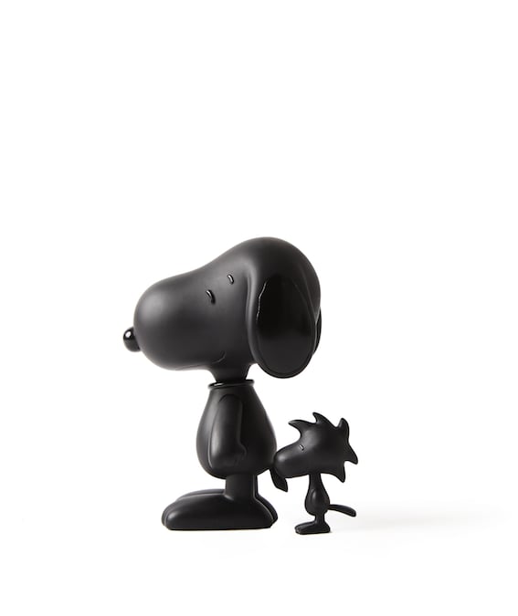 スヌーピーの黒いコレクション 銀座ドーバーで先行販売