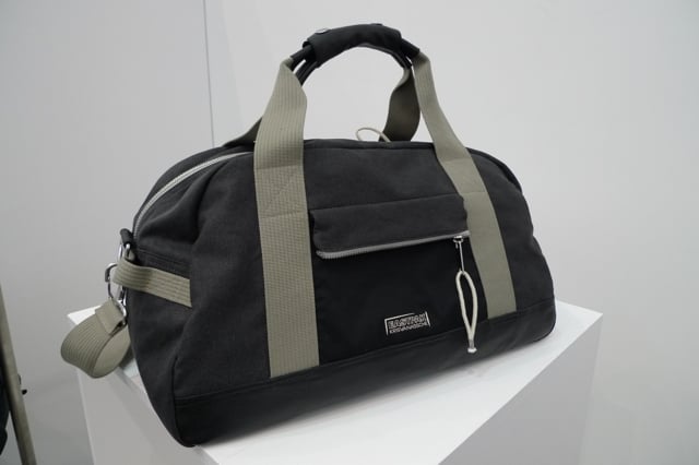 クリスヴァンアッシュ × イーストパック　ボストンバッグ eastpak_kva_00.jpg