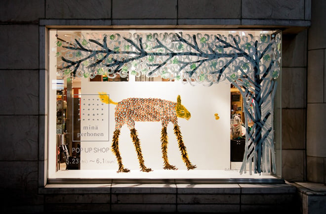 ミナ ペルホネンの限定店がビームスにオープン 手描きのウィンドウも