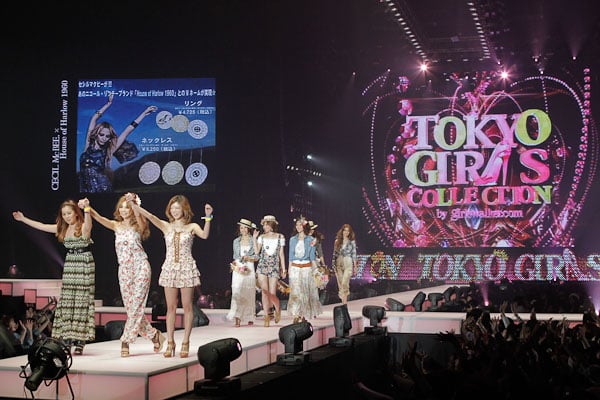 2万5千人の女の子が大集合！第10回東京ガールズコレクション（TGC）開幕