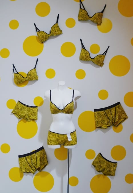 最旬ダウン une-nana-cool_kusama_yayoi_02.jpg 下着・アンダーウェア