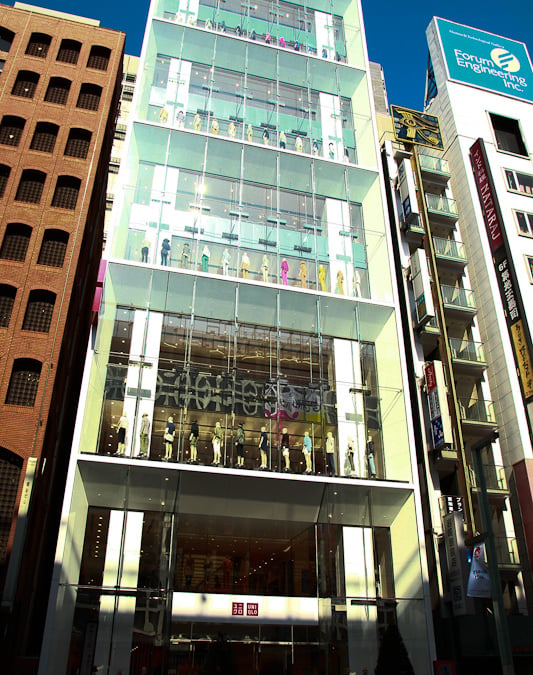12階建ての世界一大きい「ユニクロ 銀座店」大解剖