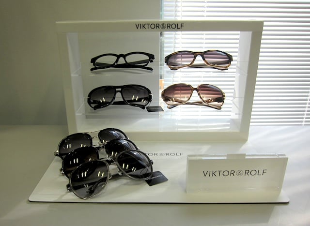 v_r_sunglass_2.jpg