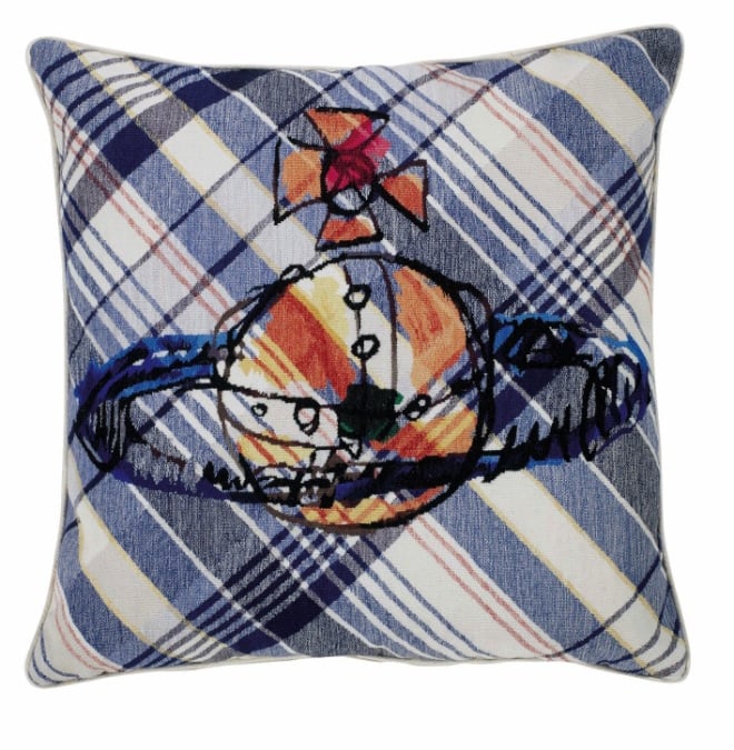 ヴィヴィアン青山店が10周年 アーカイブ展示と限定アイテム発売