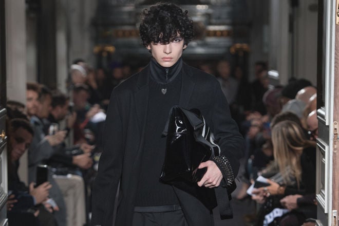 VALENTINO -Men's- 2018-19秋冬 | パリ | 画像62枚 - FASHIONSNAP