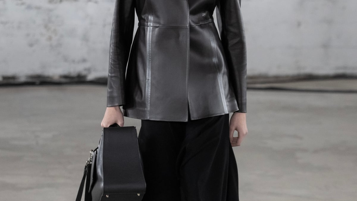 1017ALYX9SM-2019-20aw-top-001.jpg