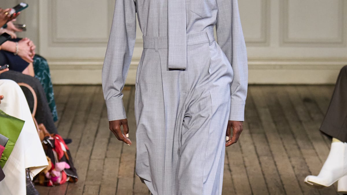 国内発| EMILIA WICKSTEAD Geometric エンボス クロケガウン EMILIA WICKSTEAD 2025年秋冬コレクション | ロンドン | 画像40