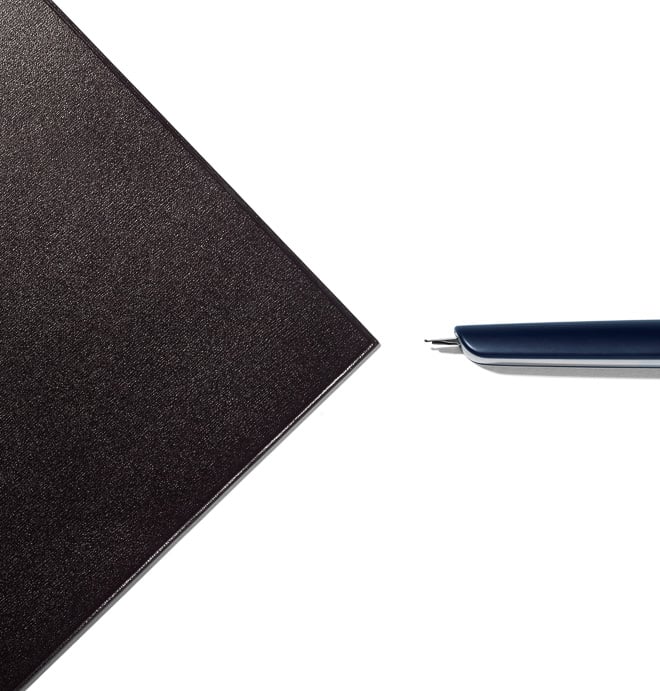 エルメス、マーク・ニューソンが手がけたペンコレクション「ノーチラス